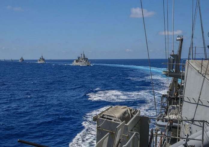 Ιράν: Το κλείσιμο των Στενών του Ορμούζ εξετάζει η Τεχεράνη
