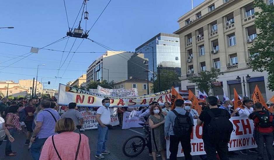 Κλειστό  το κέντρο της Αθήνας - Σε εξέλιξη νέο εκπαιδευτικό συλλαλητήριο