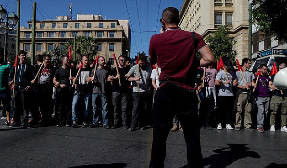 Συλλαλητήριο εργαζομένων στη ΛΑΡΚΟ στο κέντρο της Αθήνας