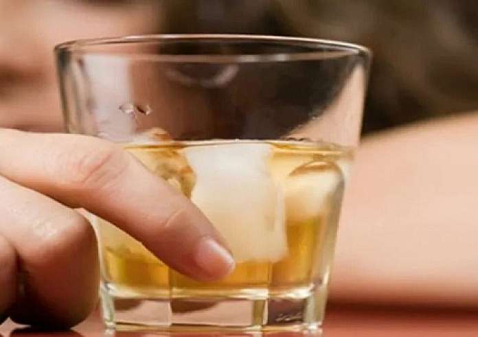 Αττική Οδός: Σύλληψη 33χρονης οδηγού - Εντοπίστηκε δύο φορές μεθυσμένη
