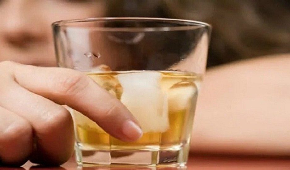 Κολπική μαρμαρυγή: Αυξημένος ο κίνδυνος για όσους πίνουν αλκοόλ