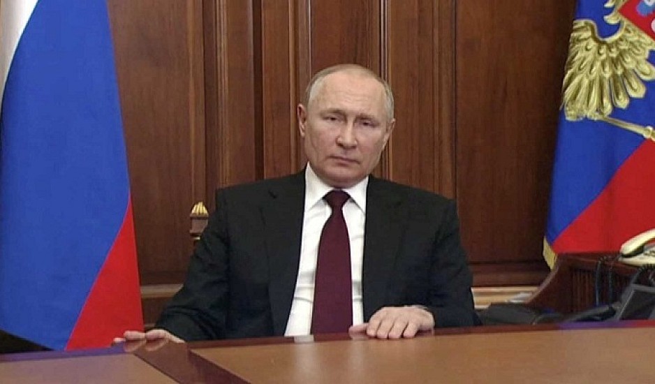 Πούτιν: Νέο βίντεο που εγείρει αμφιβολίες για την υγεία του