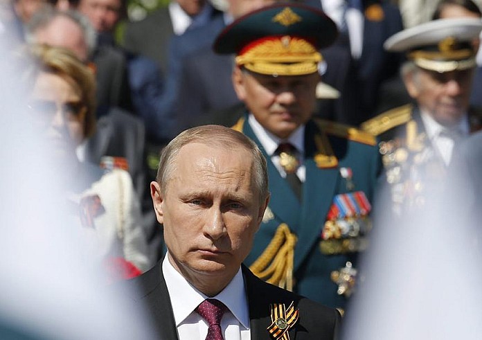 Financial Times: Η ρωσική ελίτ είχε ταχθεί κατά του πολέμου, αλλά αδυνατεί να επηρεάσει τον Πούτιν