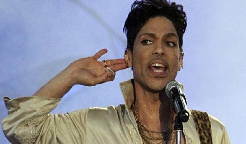 Σοκάρουν οι φωτογραφίες από το σπίτι όπου βρέθηκε νεκρός ο Prince