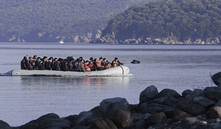 Εκατοντάδες αιτούντες άσυλο έφθασαν στη Λέσβο μέσα σε 48 ώρες