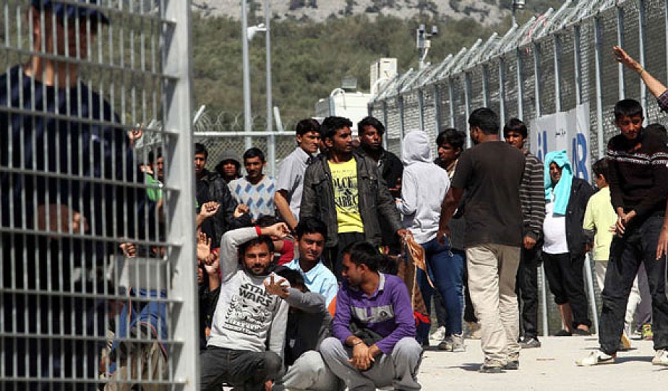 Μεταναστευτικό: 570 άτομα αναχωρούν από τη Μόρια – Συνεχίζονται οι ροές