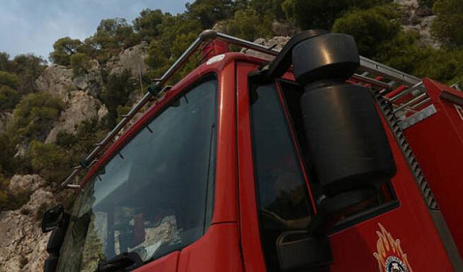 Κρήτη: Τουρίστρια χάθηκε σε φαράγγι - Επιχείρηση από την Πυροσβεστική για τον εντοπισμό της
