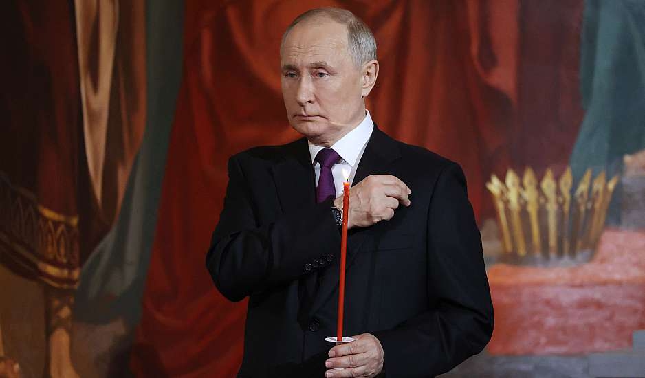 Το σημάδι στο λαιμό του Πούτιν φουντώνει ξανά τις φήμες για την υγεία του
