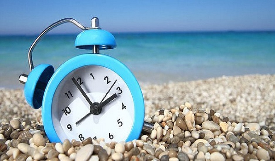 Θερινή ώρα 2021: Πότε γυρνάμε τα ρολόγια μια ώρα μπροστά;