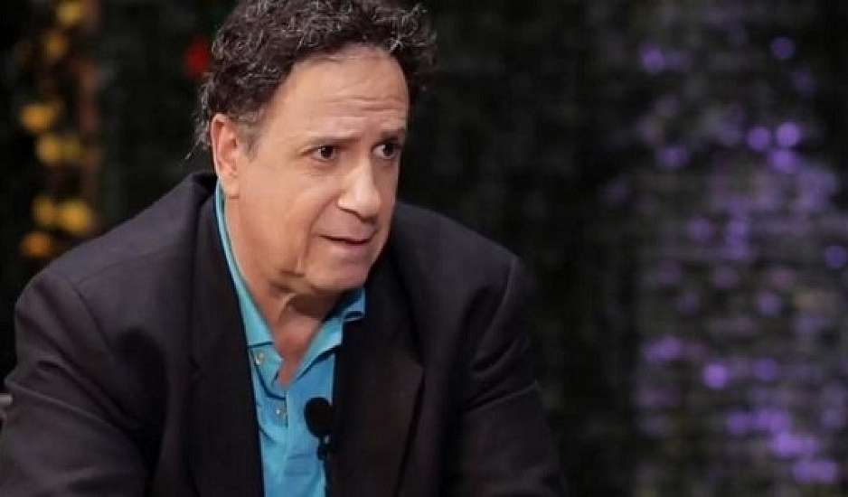 Χάρης Ρώμας: Σκηνοθέτης καλεί αγόρια και τους λέει να αυνανιστούν μπροστά του