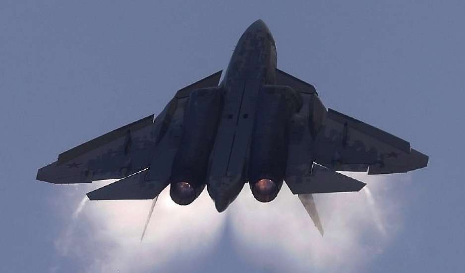 Ρωσικό μαχητικό αναχαίτισε τρία αεροσκάφη των ΗΠΑ και Βρετανίας στη Μαύρη Θάλασσα