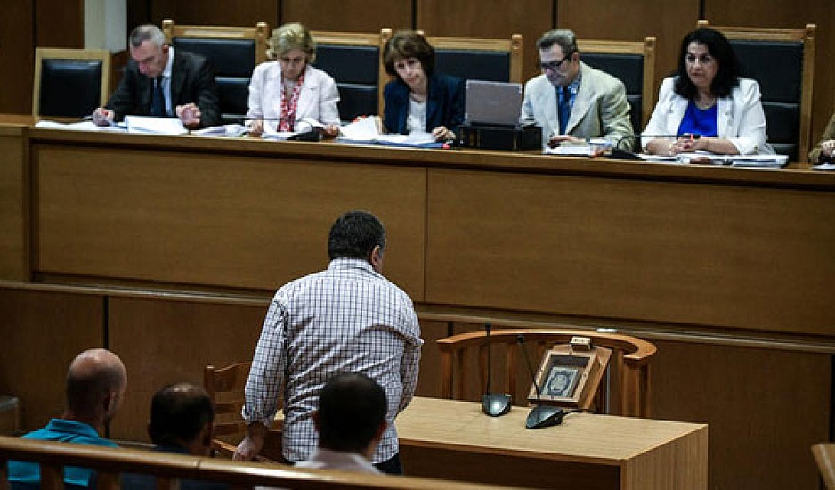 Δίκη Χρυσής Αυγής: Η εισαγγελέας πρότεινε ισόβια για τον Ρουπακιά και 13 χρόνια για τα ηγετικά στελέχη