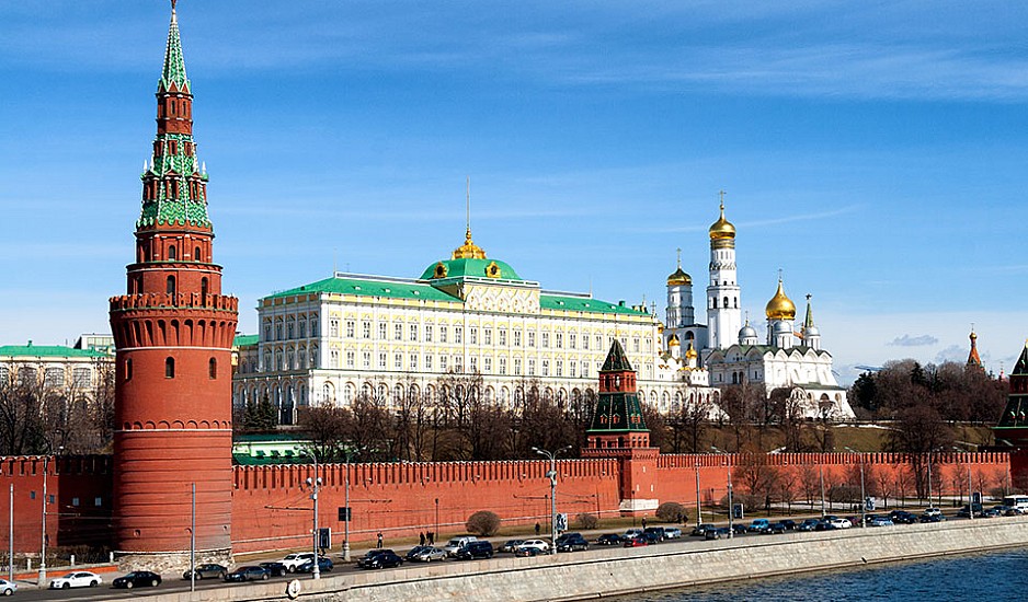 Κρεμλίνο: Θα έρθει η ώρα να γιορτάσουμε την Ημέρα της Νίκης στη Μαριούπολη