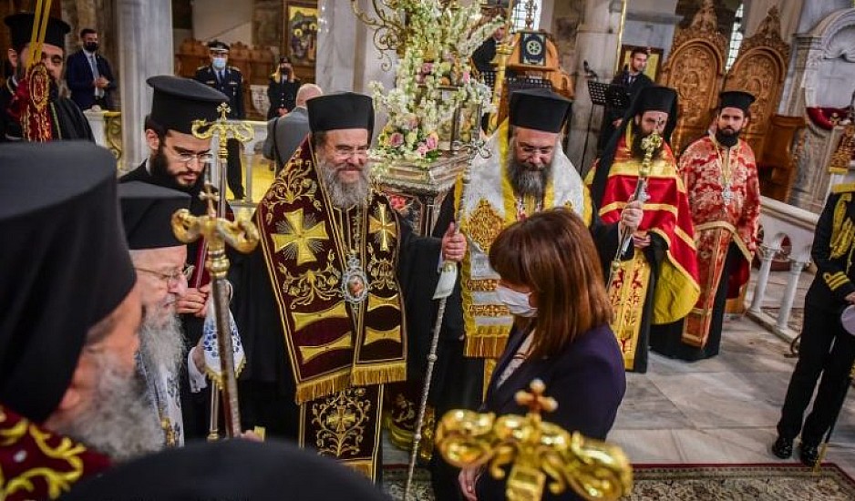 Θεσσαλονίκη: Με κορονοϊό Μητροπολίτης στον Άγιο Δημήτριο στη δοξολογία παρουσία της Σακελλαροπούλου