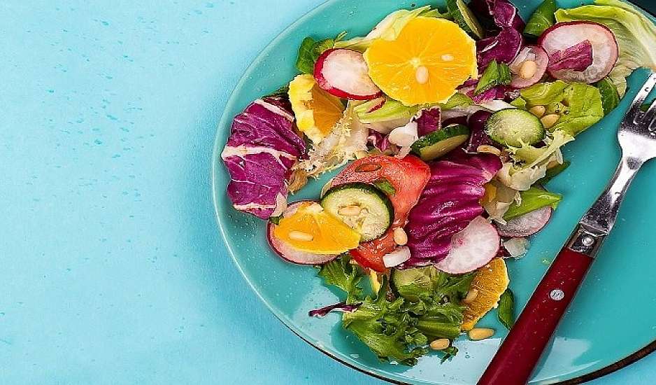 Διατροφή: Γιατί πρέπει να τρώτε πρώτα την σαλάτα και μετά τους υδατάνθρακες