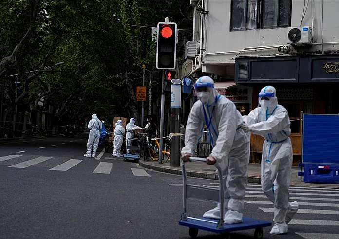 Σανγκάη: Εκκενώνονται περιοχές, απομακρύνονται μόνο οι αρνητικοί στον κορονοϊό