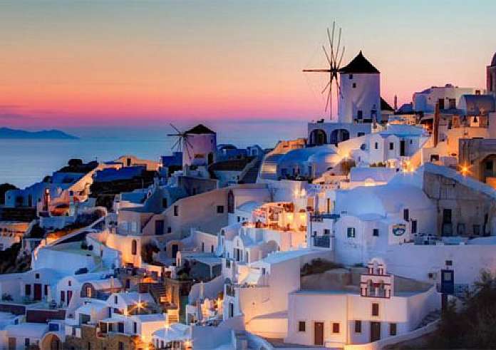 Τουρισμός: Απογοήτευση τουριστών με τον συνωστισμό σε διάσημο ελληνικό νησί