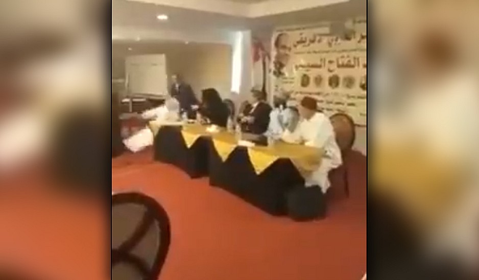 Σοκ με τον θάνατο Σαουδάραβα διπλωμάτη - Κατέρρευσε κατά την διάρκεια της ομιλίας του