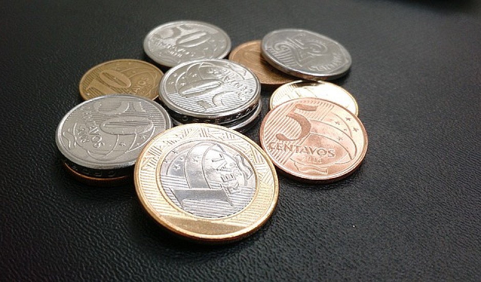 Εργοδότης πλήρωσε αποζημίωση 91.515 λαδωμένα νομίσματα του ενός σεντ και ένα μήνυμα βρισιάς