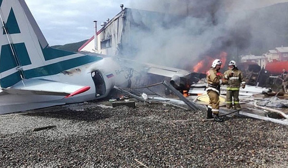 Σιβηρία: Δύο νεκροί και 19 τραυματίες μετά την αναγκαστική προσγείωση αεροσκάφους
