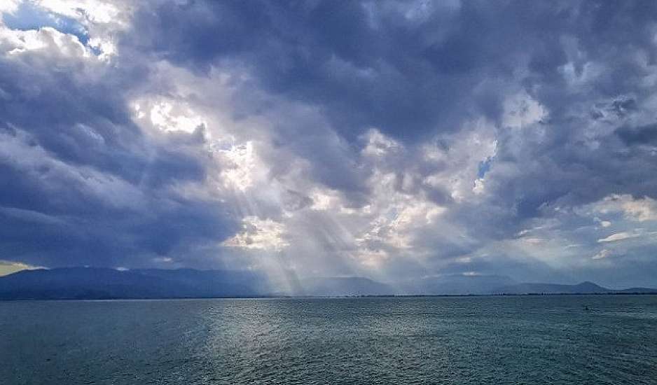 Νεκρός λουόμενος σε παραλία του Λαυρίου