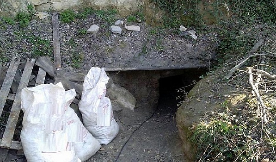 Σέρρες: Άνοιξαν υπόγεια σήραγγα 30 μέτρων κάτω από Μονή και έψαχναν αρχαία