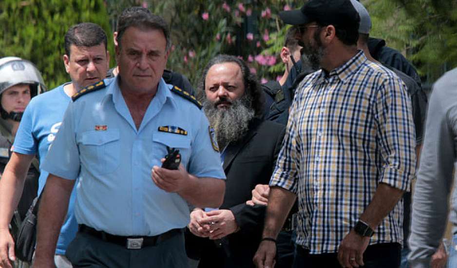 Αρτέμης Σώρρας: Έχω τα 600 δισ. Με καταδιώκει η χώρα μου