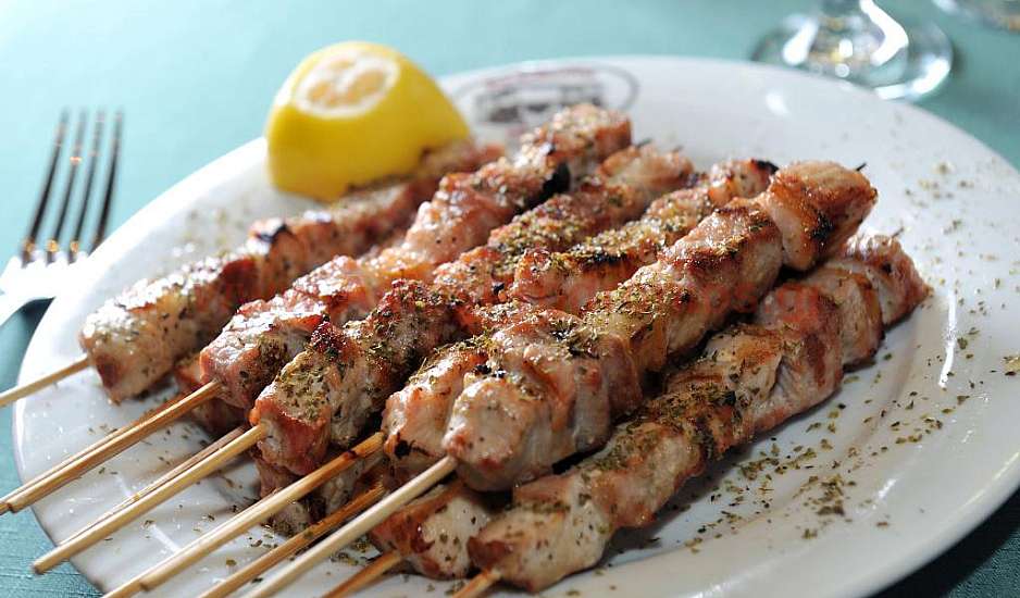 Τι να πίνεις μετά το σουβλάκι για να μην παχαίνεις;