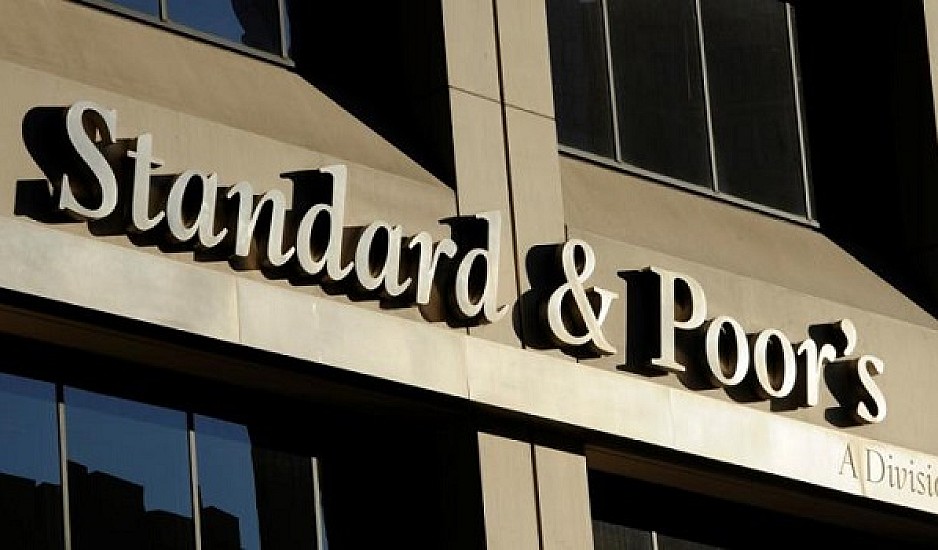 Ο οίκος Standard & Poor’s αναβάθμισε το αξιόχρεο ελληνικών τραπεζών