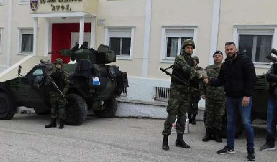 Έβρος: Έλληνες μουσουλμάνοι παρέδωσαν αγαθά στον Ελληνικό Στρατό