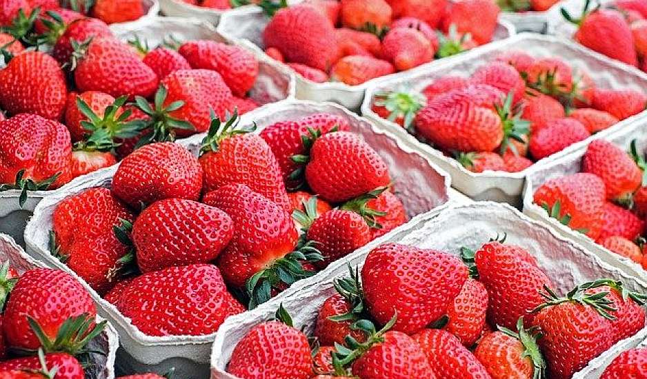 Τι προσφέρουν οι φράουλες στην υγεία σας: Σπουδαία οφέλη αλλά και κάποιοι κίνδυνοι