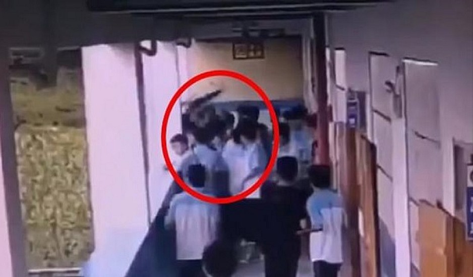 Μαθητής πέταξε από τον 4ο όροφο του σχολείου συμμαθητή του