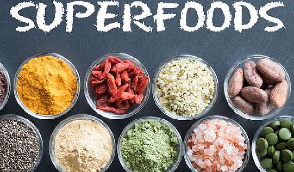 Ποια είναι τα δύο superfoods που πρέπει να τρώμε μετά τα 40