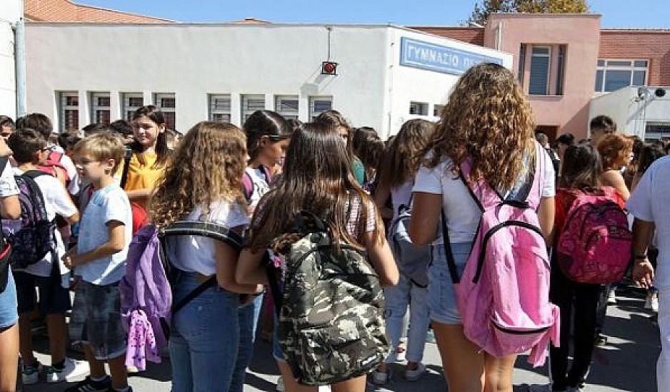 Εκατοντάδες χιλιάδες μαθητές προβλέπεται να επιστρέψουν στα σχολεία τους τον Απρίλιο στο Λος Άντζελες