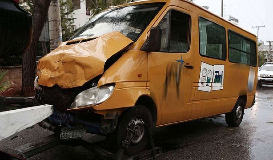 Βούλα: Έτσι έγινε το τροχαίο με το σχολικό - Πέντε παιδιά τραυματίστηκαν