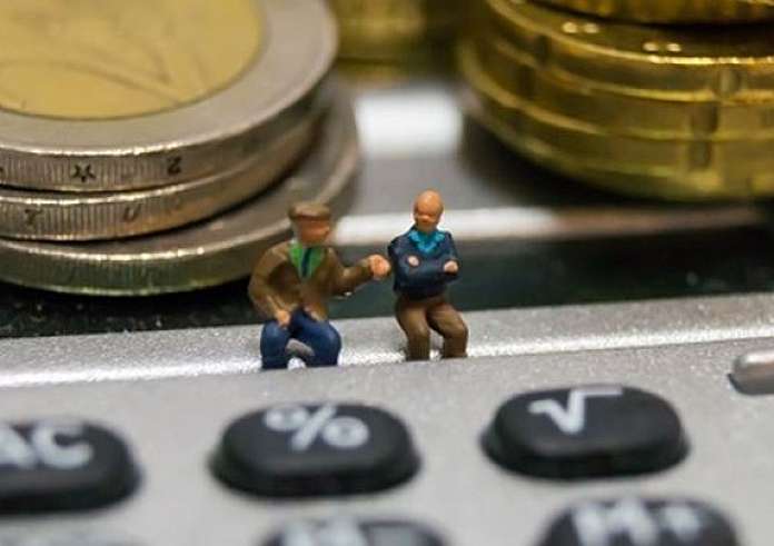 Ανοίγει ξανά η συζήτηση για τα όρια συνταξιοδότησης