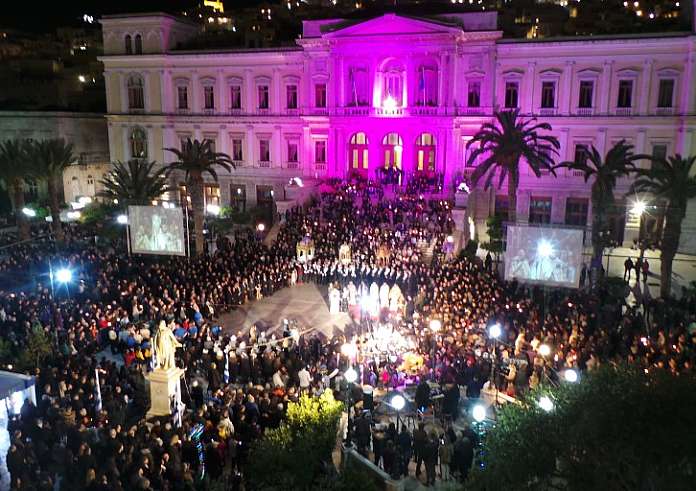 Πού θα πάνε οι Έλληνες το Πάσχα: Sold out τα εισιτήρια για τα νησιά. Το κόστος των ακτοπλοϊκών εισιτηρίων