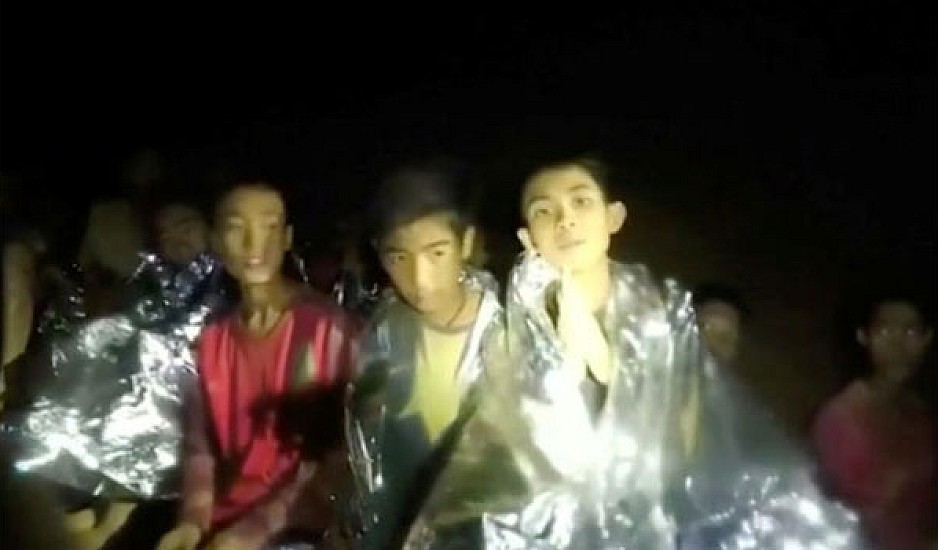 Ταϊλάνδη: Νέο βίντεο από τα 12 παιδιά που παραμένουν εγκλωβισμένα στο σπήλαιο