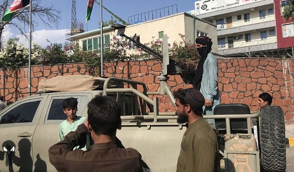 Αφγανιστάν: Οι Ταλιμπάν αρνούνται μεταβατική κυβέρνηση
