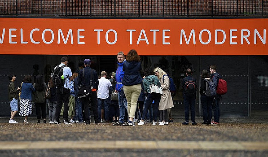 Βρετανία: Προφυλακιστέος ο ανήλικος που έσπρωξε τον 6χρονο από την Tate Modern