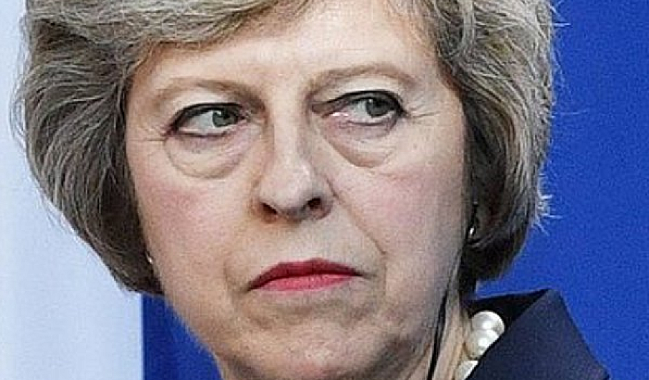 Brexit: Κατατέθηκε πρόταση μομφής κατά της Τερέζα Μέι