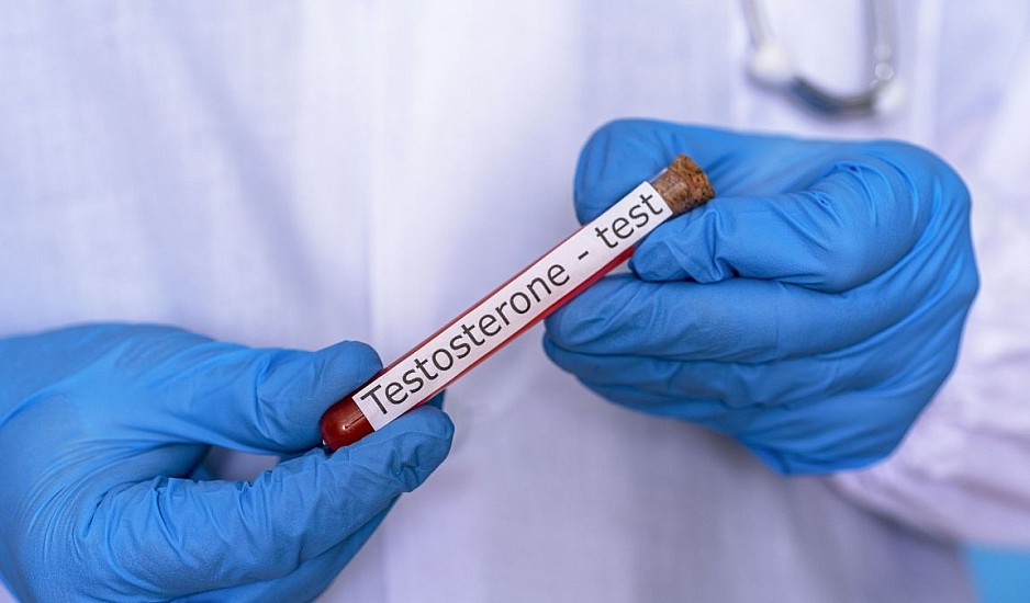 Χαμηλή τεστοστερόνη: Από τι προκαλείται, τι θα νιώσετε και τι μπορείτε να κάνετε