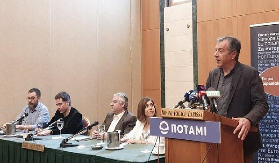 Θεοδωράκης: Εκλογικό τέχνασμα του Τσίπρα η "προοδευτική συμμαχία"