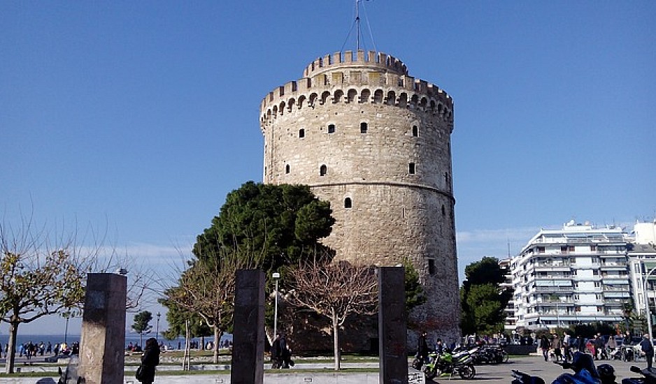 Θεσσαλονίκη: Το μπλόκο για το lockdown αποκάλυψε λαβράκι! Το αυτοκίνητο έκρυβε ένοχα μυστικά