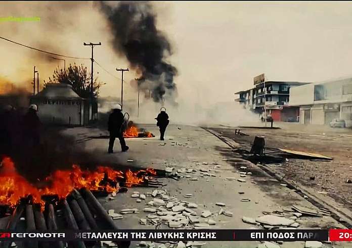 Θεσσαλονίκη: Άγρια επεισόδια μεταξύ αστυνομικών & Ρομά για τον τραυματισμό του 16χρονου