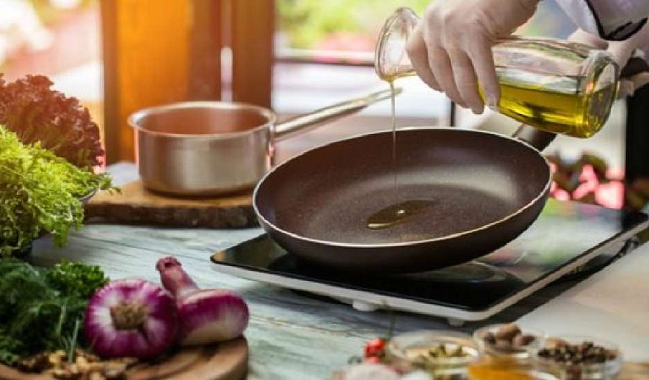 Έτσι θα καθαρίσετε εύκολα τα αντικολλητικά τηγάνια