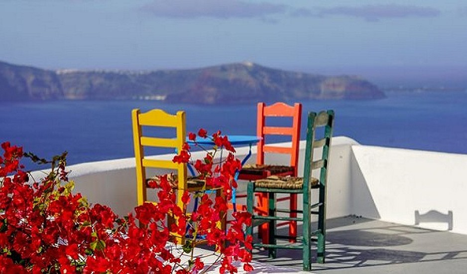 DW: Αύξηση στις κρατήσεις για Ελλάδα - Eπιμήκυνση της τουριστικής σεζόν