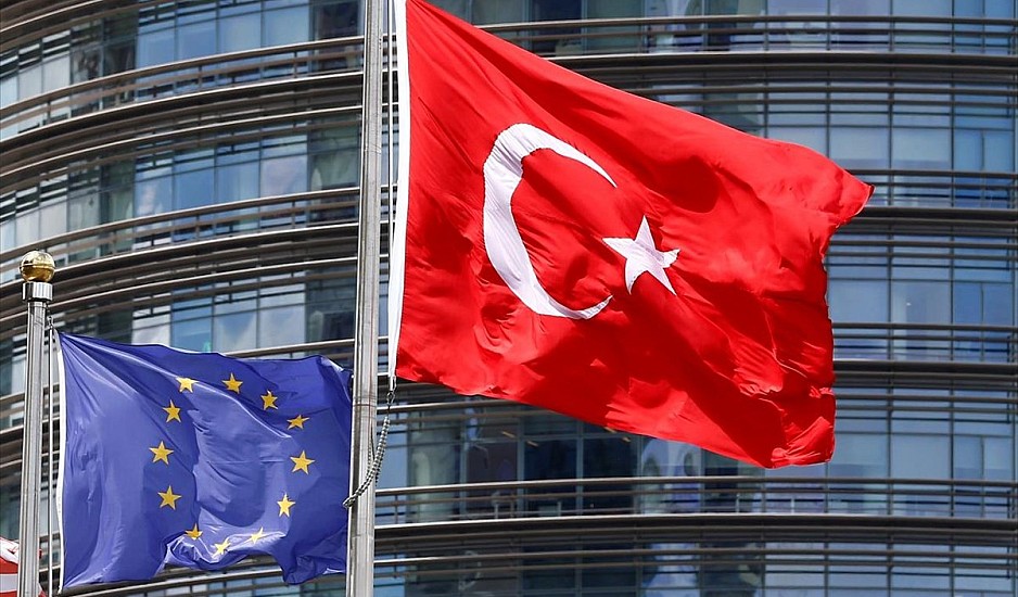 Έκθεση ΕΕ: Διαρκώς και πιο μακριά από τις αξίες και τα πρότυπα της Ένωσης η Τουρκία