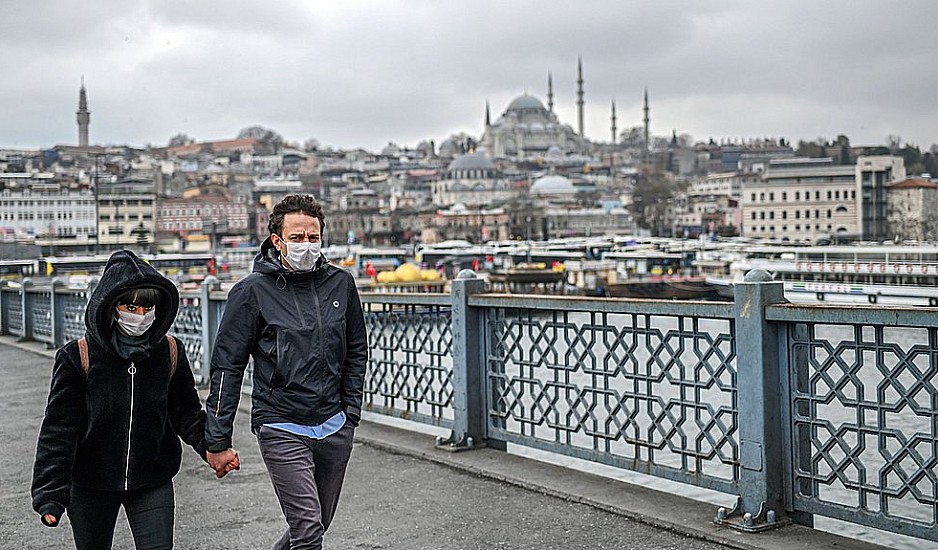 Τουρκία: Κοντά σε επίπεδα αρνητικού ρεκόρ τα ημερήσια κρούσματα κορονοϊού