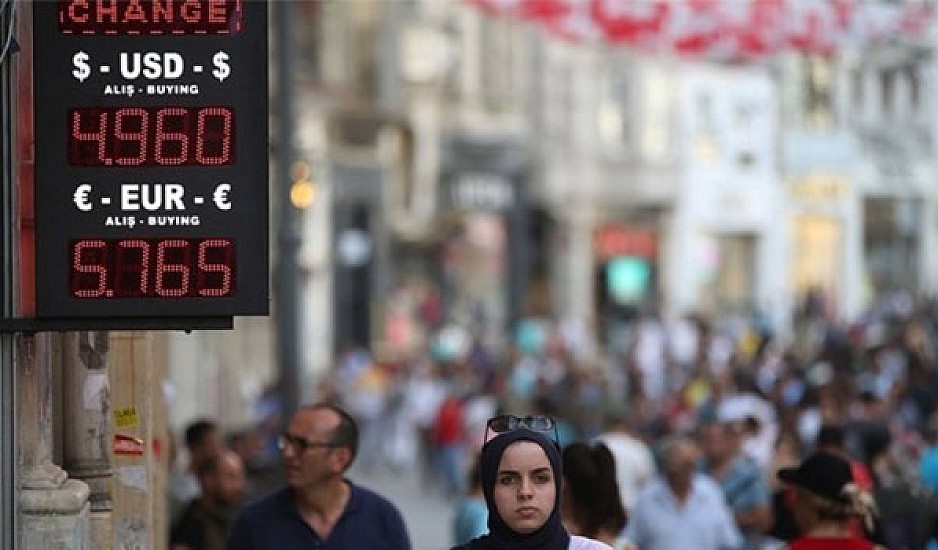 Στη δίνη της κρίσης η Τουρκία: Ο Ερντογάν ψάχνει βοήθεια στην Ευρώπη και εξαγγέλλει λιτότητα